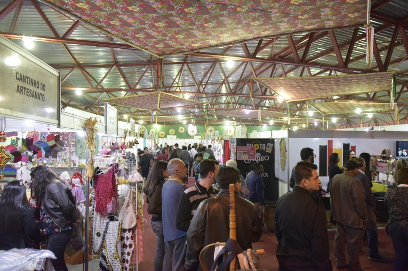 Noticia prefeitura-publica-chamada-publica-para-pavilhao-de-artesanato-do-61-festival